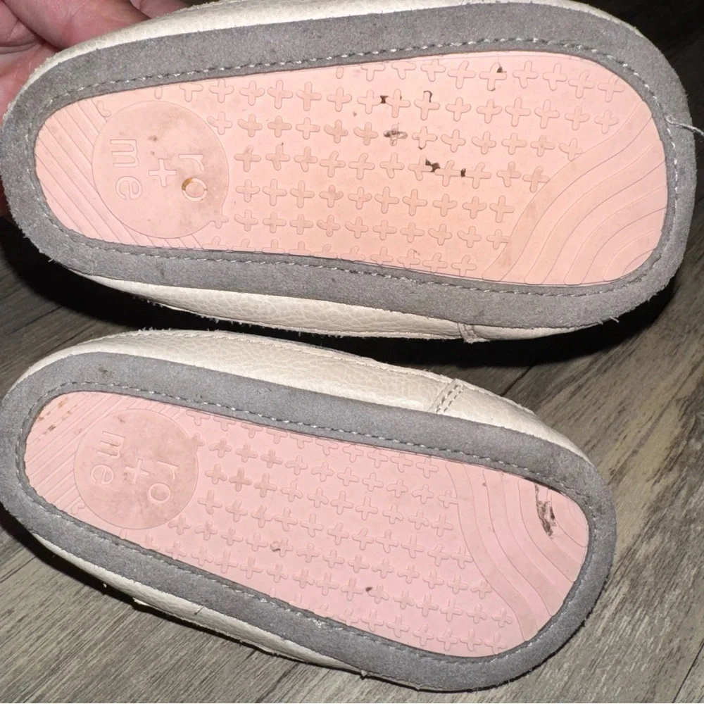 ☀️6/$20☀️ Baby Walker Shoes with Star Accents